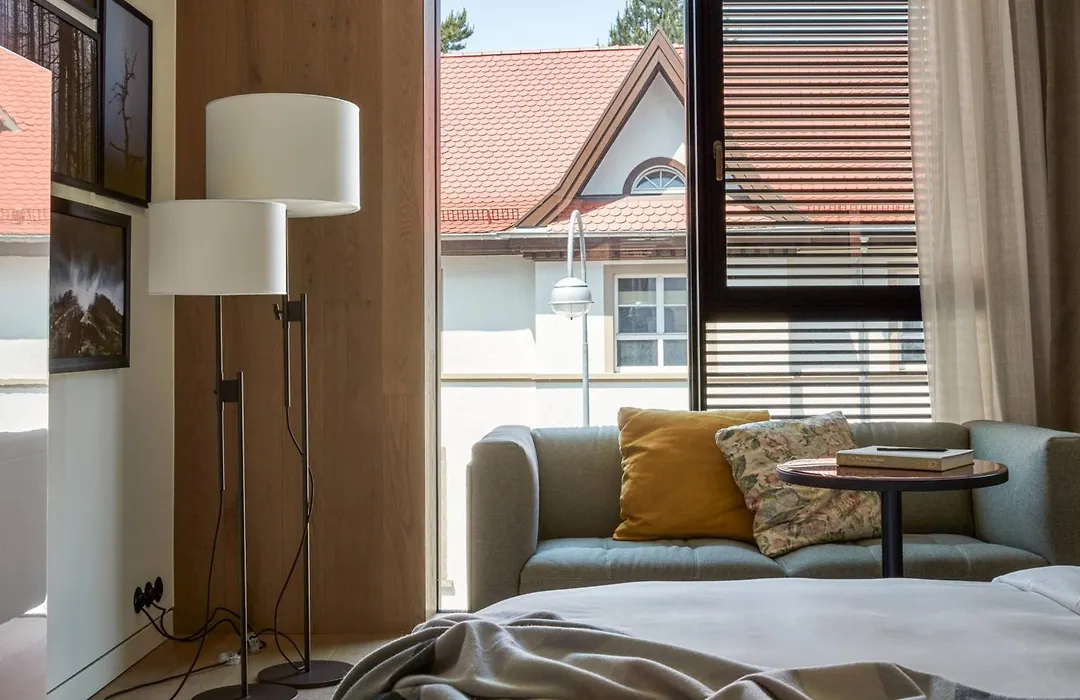 Roomers Baden-Baden, Autograph Collection-1